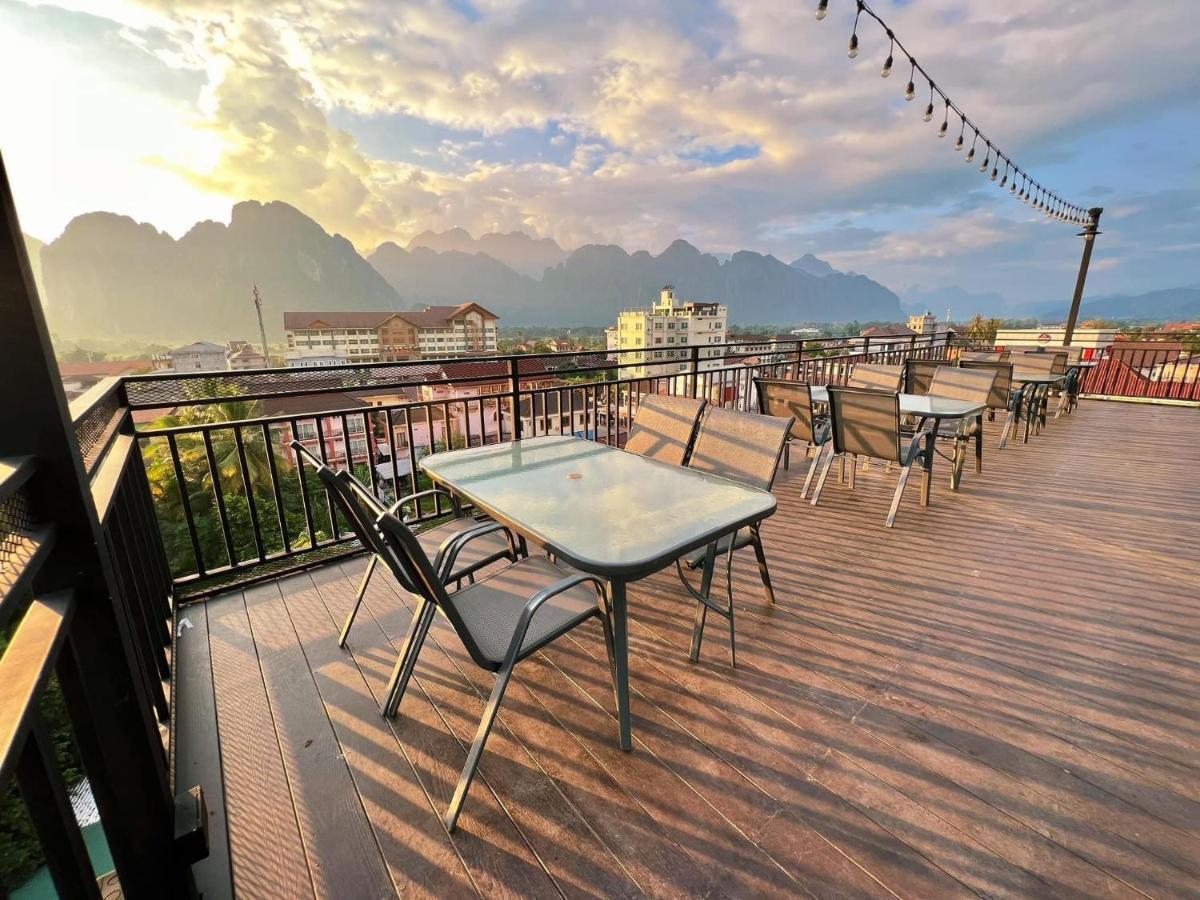 M&M Hotel Vang Vieng Dış mekan fotoğraf