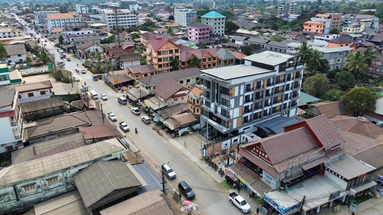 M&M Hotel Vang Vieng Dış mekan fotoğraf